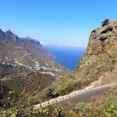 Anaga Y La Laguna A Tus Pies アパート
