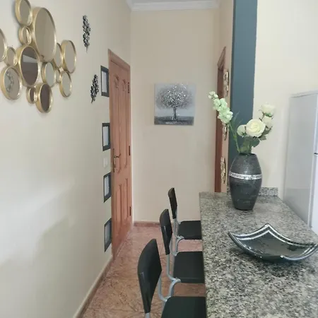 Anaga Y La Laguna A Tus Pies * サンタクルスデテネリフェ